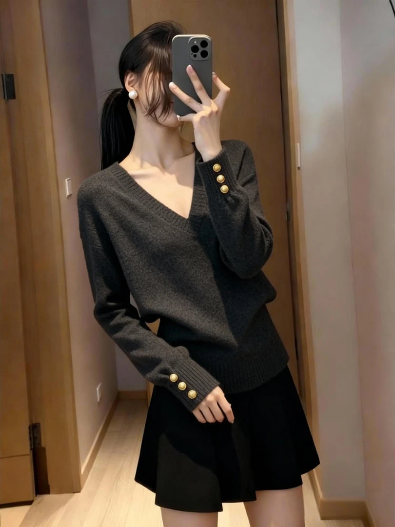 时尚百搭v领套头毛衣女秋冬新款慵懒高级感软糯内搭针织打底衫女