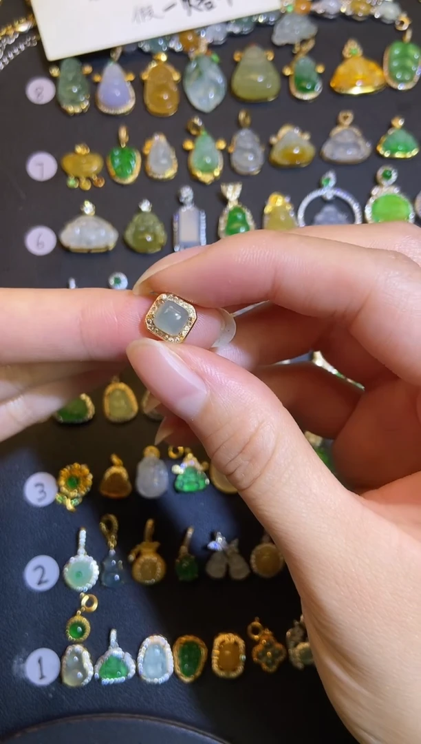 吊坠(不含链)未镶嵌翡翠1