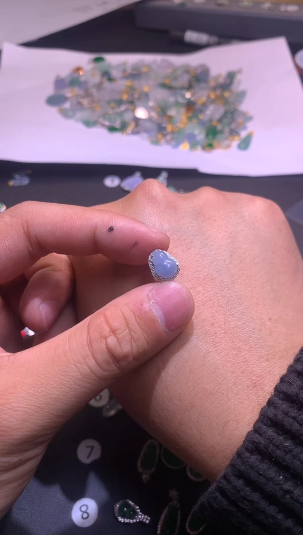 【闪购商品】翡翠吊坠(不含链)银S925镶嵌1