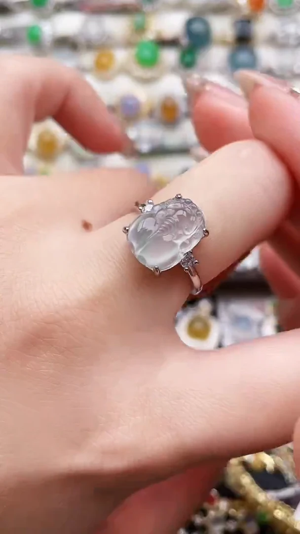 未镶嵌戒指翡翠1