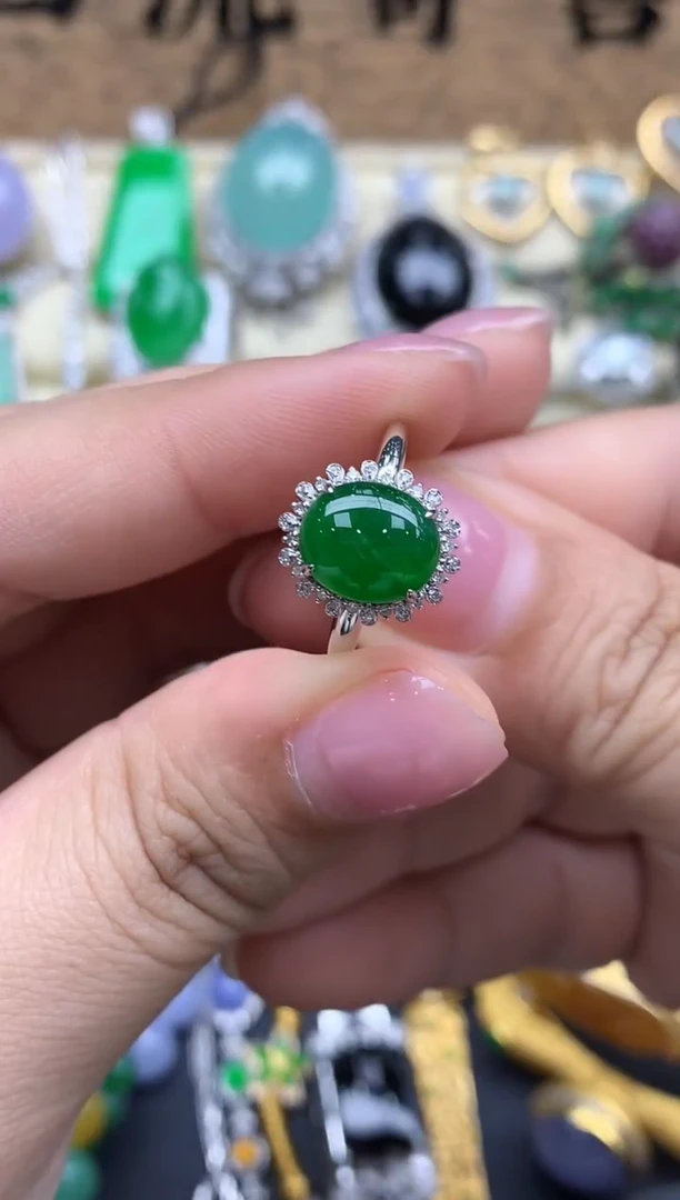 【闪购商品】翡翠戒指18K金镶嵌564-中国好珍宝