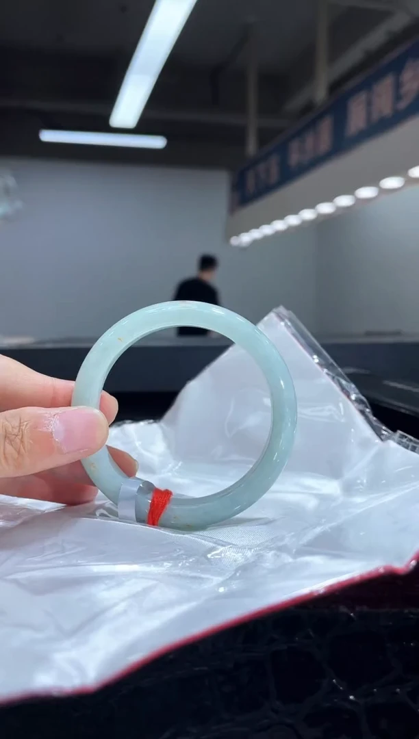 未镶嵌手镯翡翠2