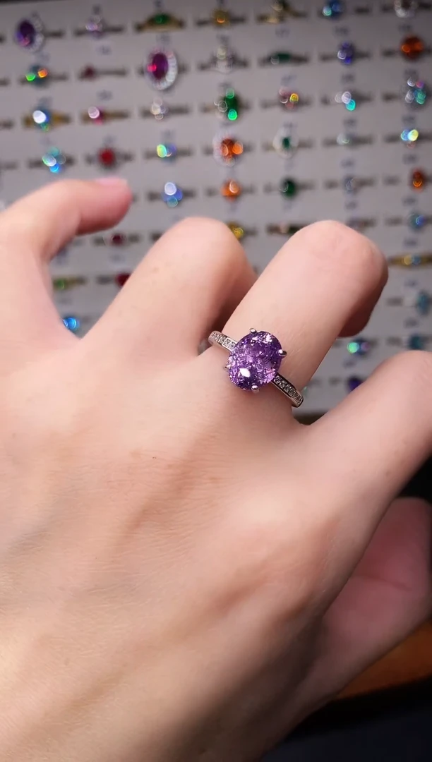 5克拉蓝宝石（处理）欧美风戒指