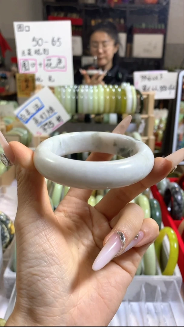 未镶嵌岫玉手镯86  56+