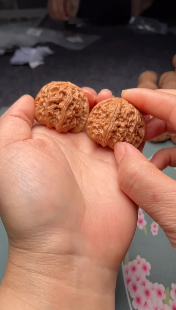 把件文玩核桃w142  白狮子 38尺