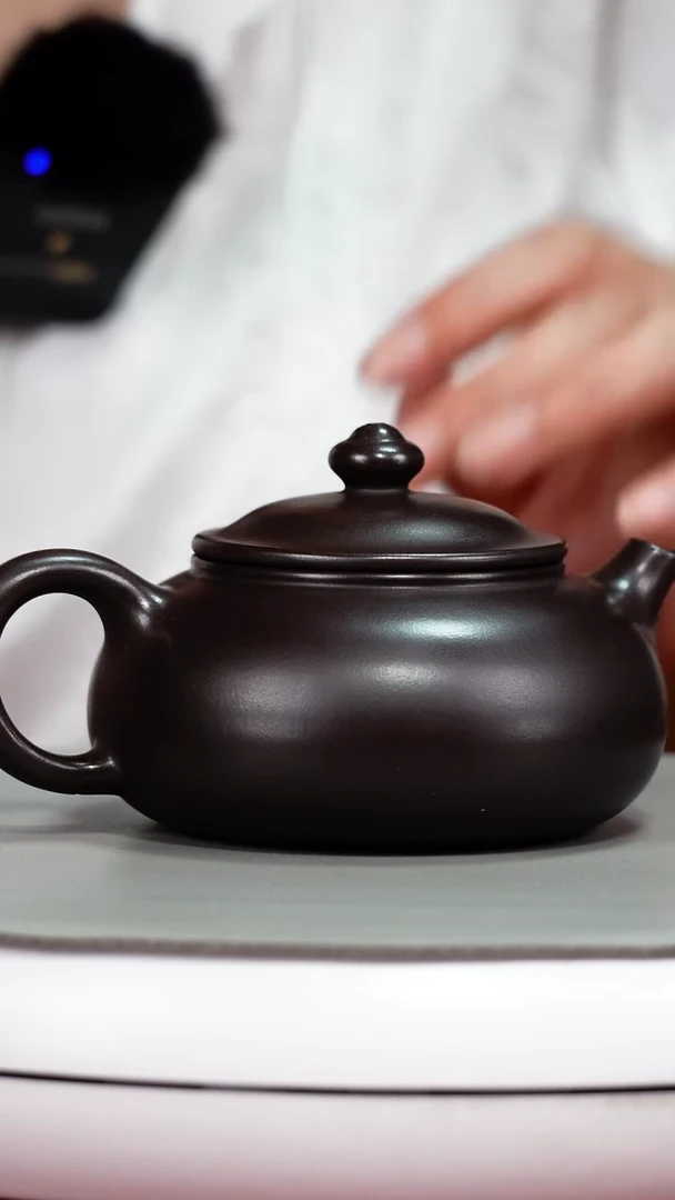 茶壶紫砂蒋静明赤龙血砂光素寒江200CC