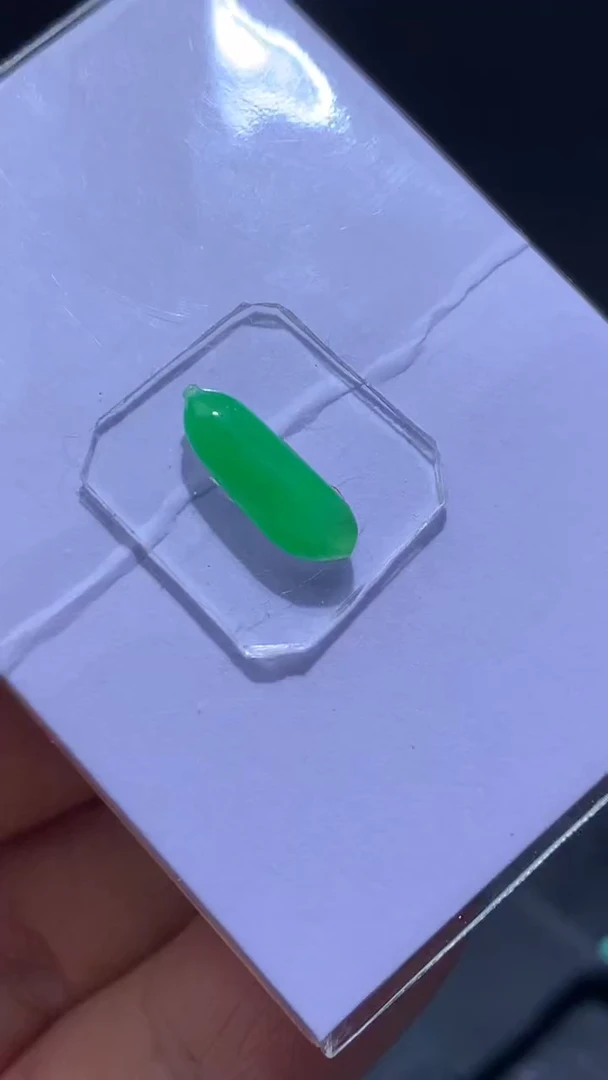 未镶嵌定制翡翠毛货