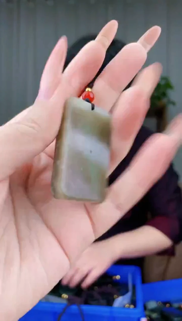 未镶嵌和田玉挂件拍一发一，多样性发货！