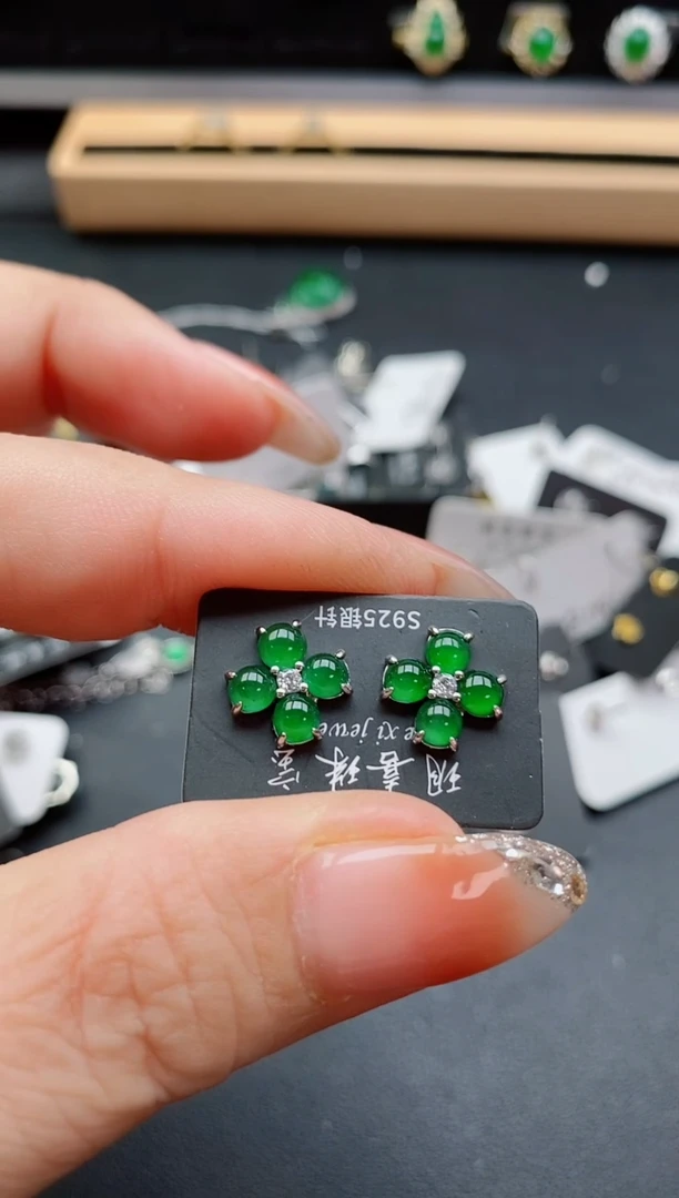 银S925镶嵌戒指翡翠1