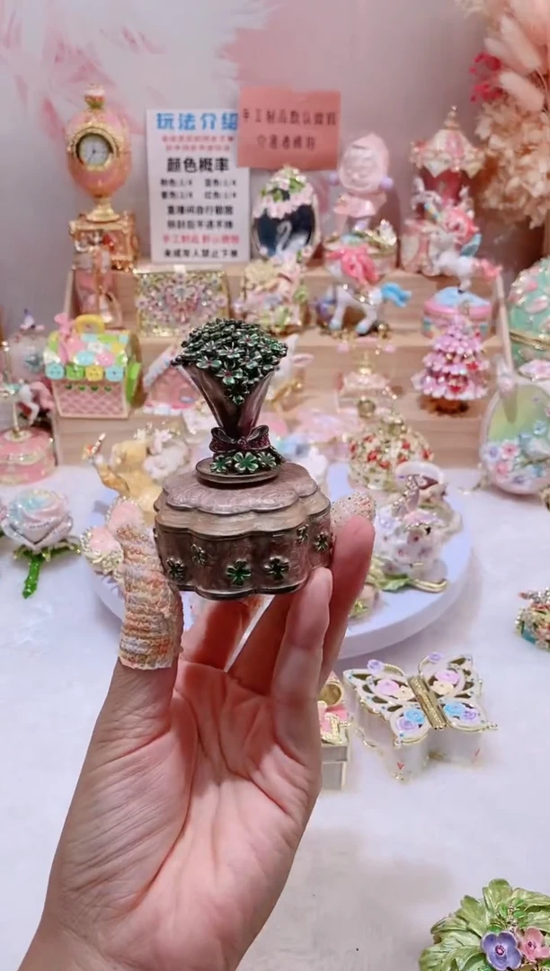 合金珐琅彩首饰盒摆件