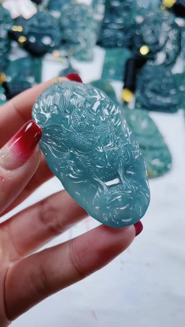 【闪购商品】翡翠颈饰未镶嵌