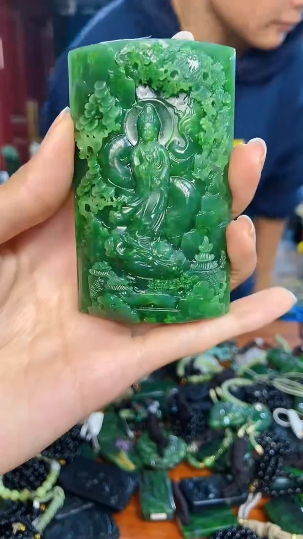 未镶嵌和田玉挂件1