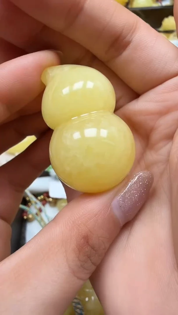 裸石琥珀未镶嵌如图
