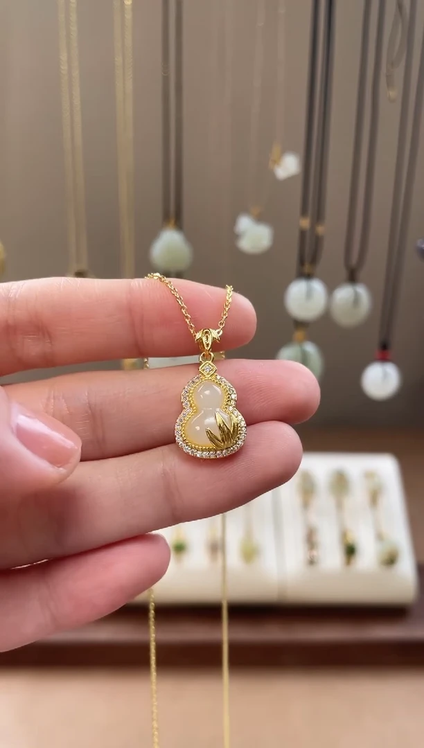 颈饰银S925镶嵌和田玉和田玉吊坠