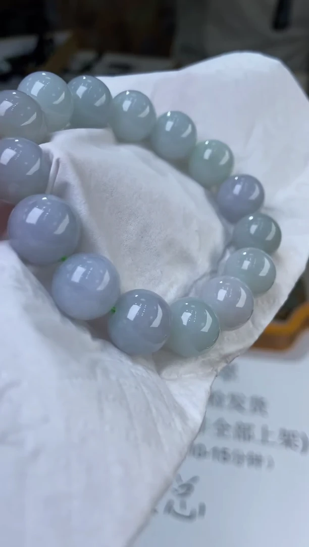 未镶嵌挂件翡翠375731  多人