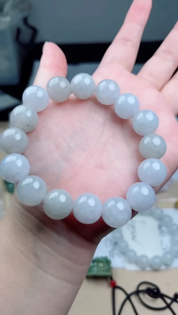 定制翡翠未镶嵌珠串