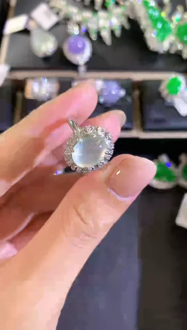 翡翠戒指18K金镶嵌a179