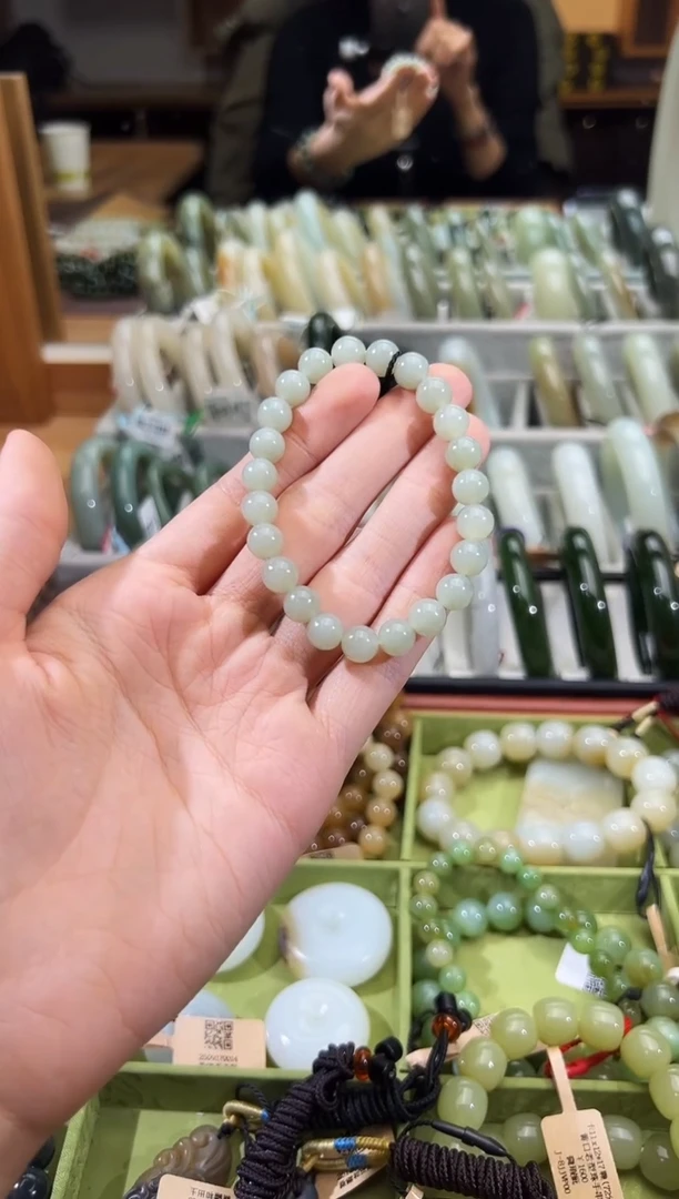 未镶嵌手串和田玉且末料青白玉手串卡8