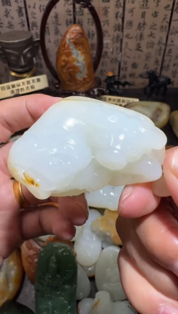 未镶嵌和田玉挂件和田玉