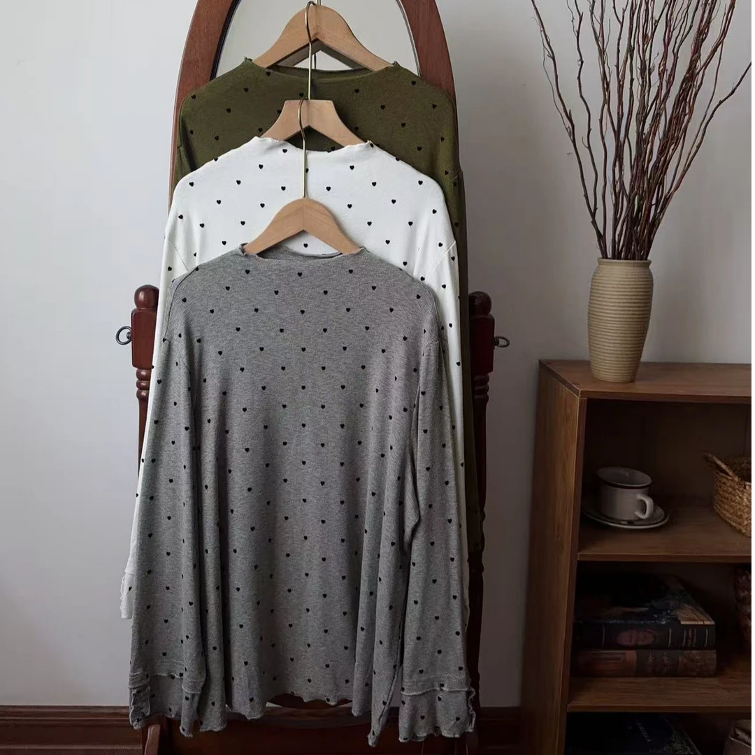 百搭半高领爱心植绒设计感打底上衣（衣长68胸围120-160）