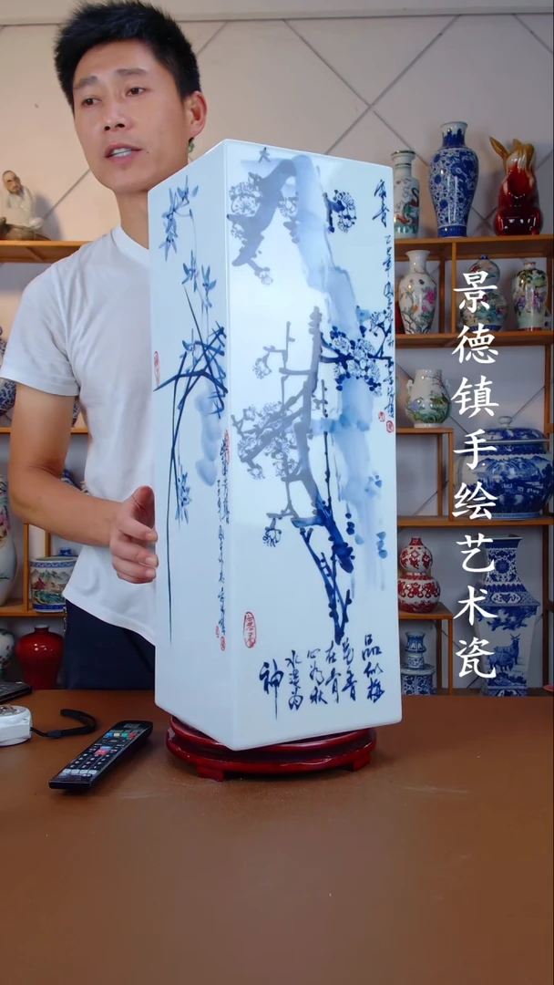 现代景德镇手工手绘陶瓷摆件52