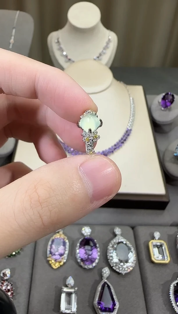 银S925镶嵌葡萄石戒指6mm戒指糖塔设计款