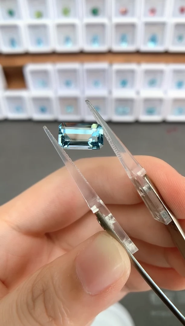 未镶嵌裸石定制海蓝宝石3.27ct 圣玛 03020