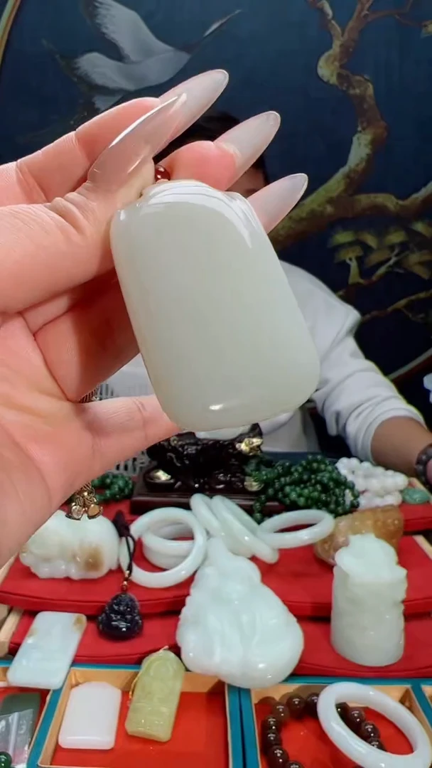 【闪购商品】和田玉吊坠未镶嵌多样性发货拍一发一