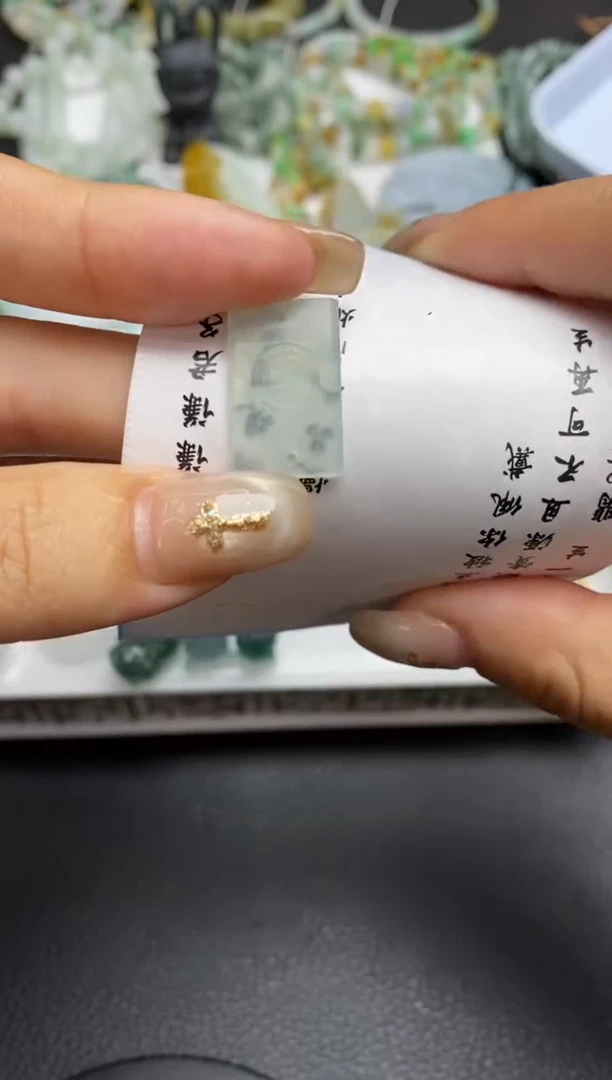 未镶嵌定制翡翠翡翠毛货~