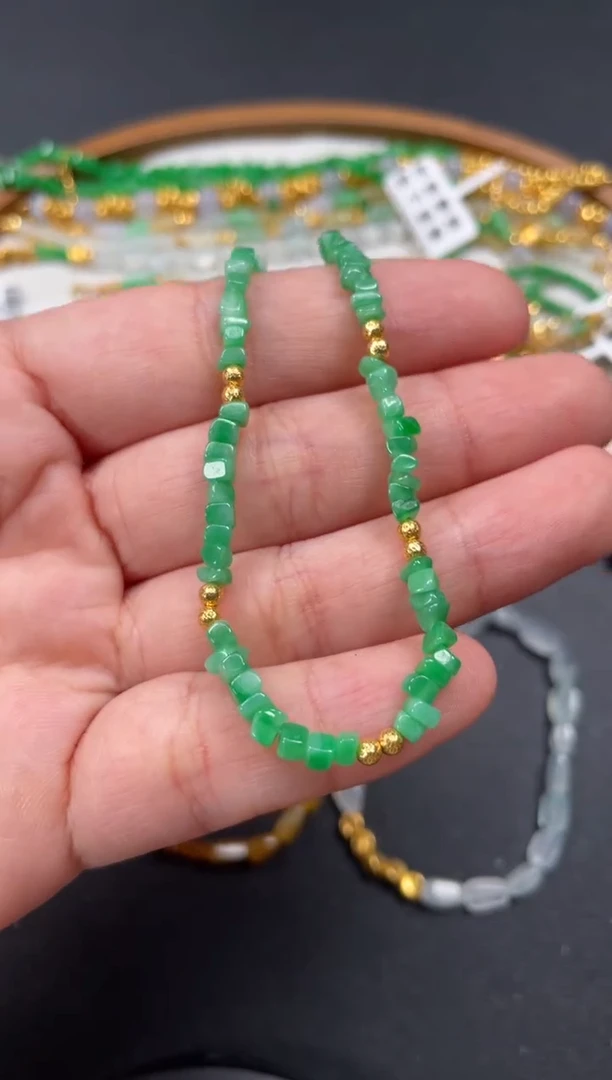 套链18K金镶嵌翡翠一条   P380