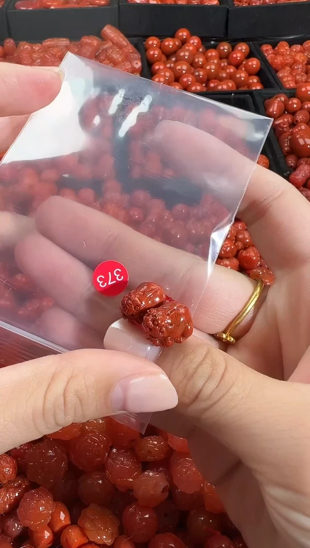 颈饰未镶嵌南红玛瑙11