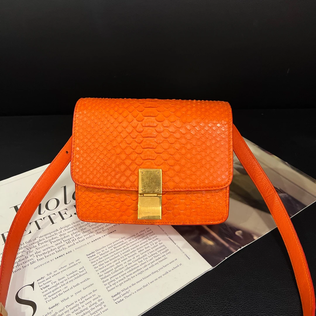 95新 Celine/思琳 橘色蛇皮小号box豆腐斜挎包B6033