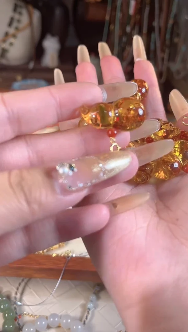 【闪购商品】琥珀（花珀）吊坠(不含链)银S925镶嵌多样性发货其一