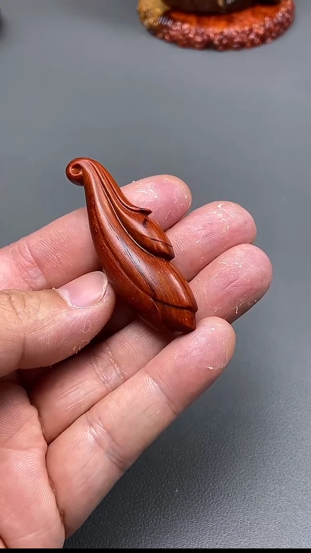 把件小叶紫檀印度小叶紫檀玉兰花