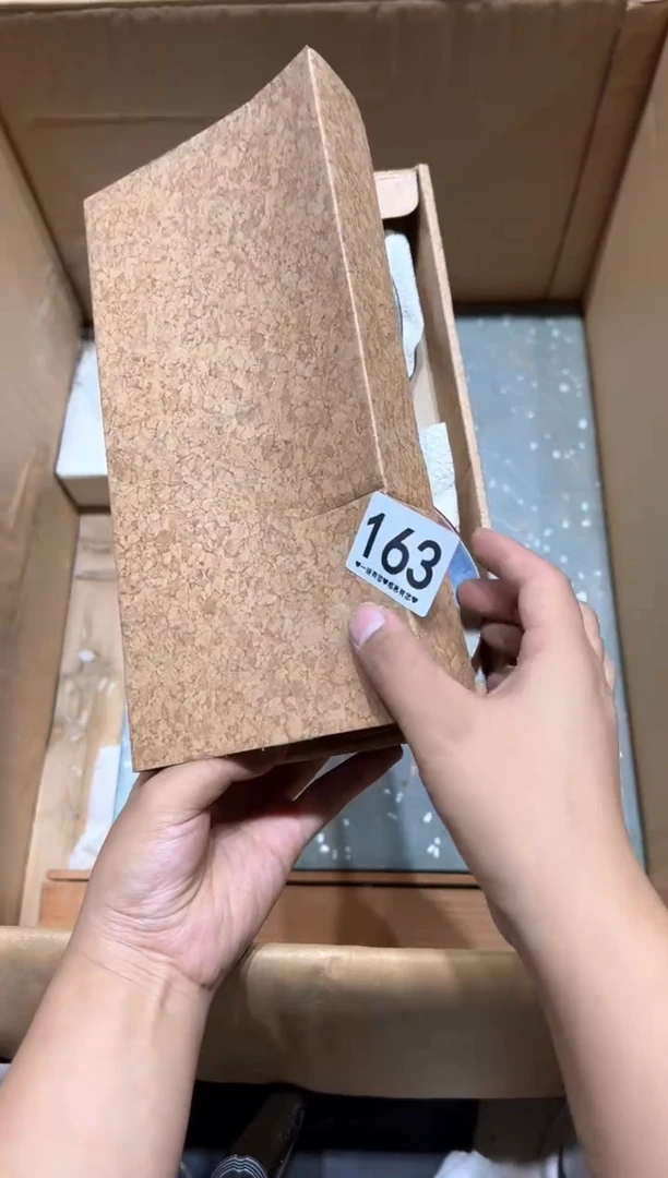 瓷片哦****莫163.........