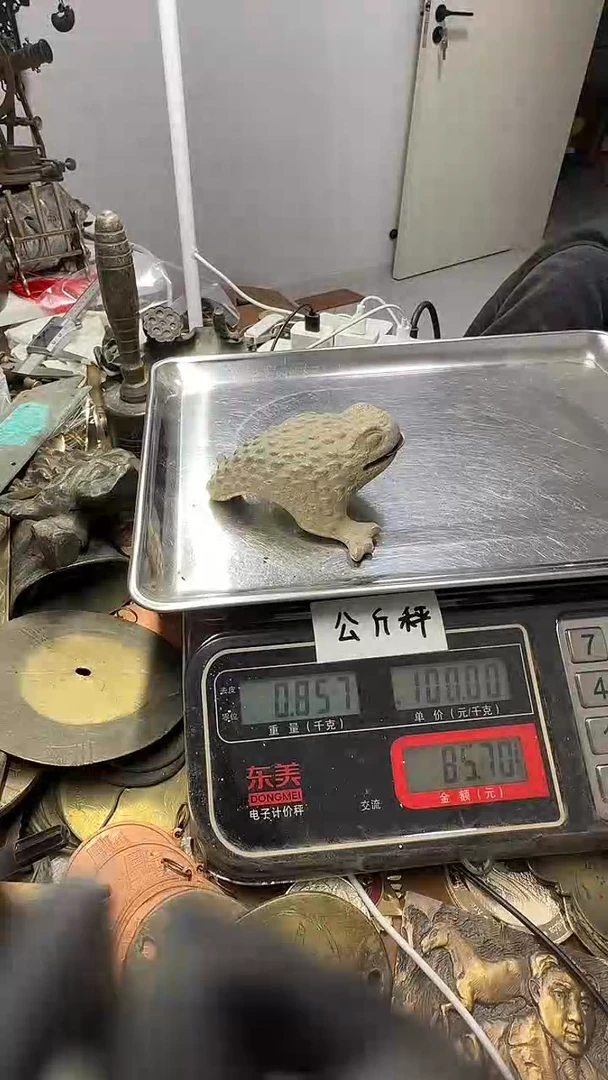 鄺*訴铜摆件，，，，，