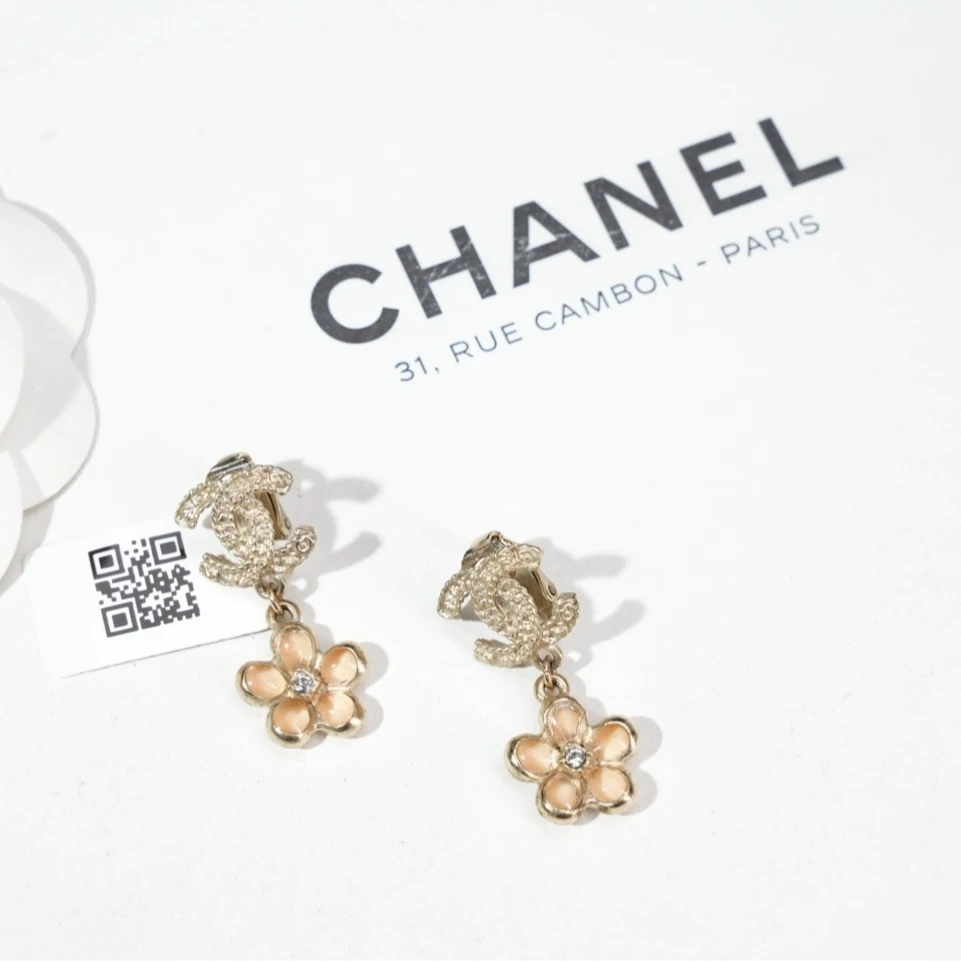 95新 Chanel/香奈儿 柚礼中古/香奈儿琉璃花朵耳夹lz509522