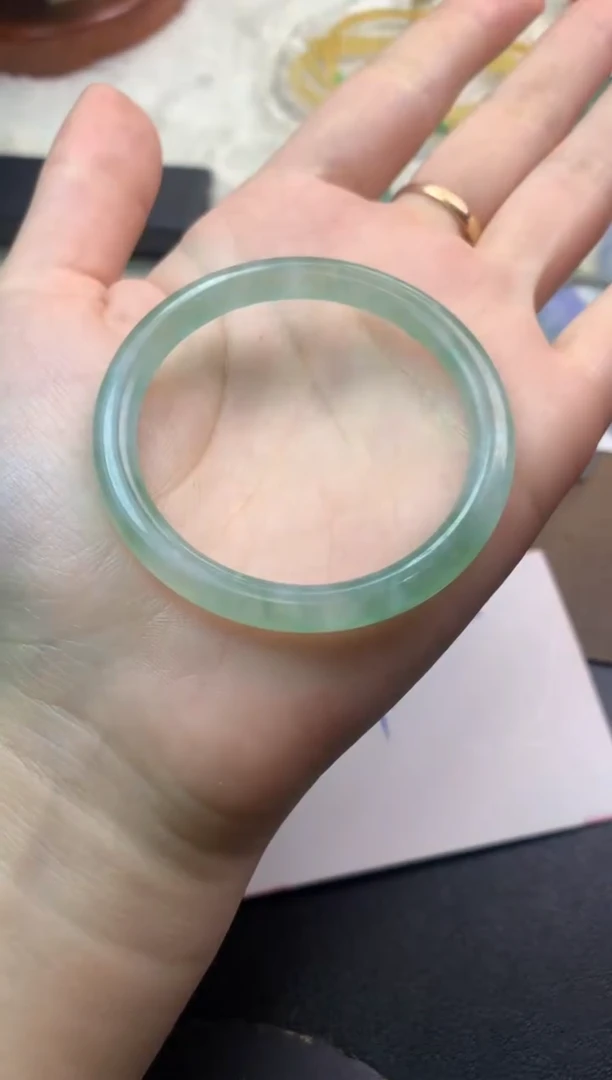 未镶嵌定制翡翠泸****子毛货
