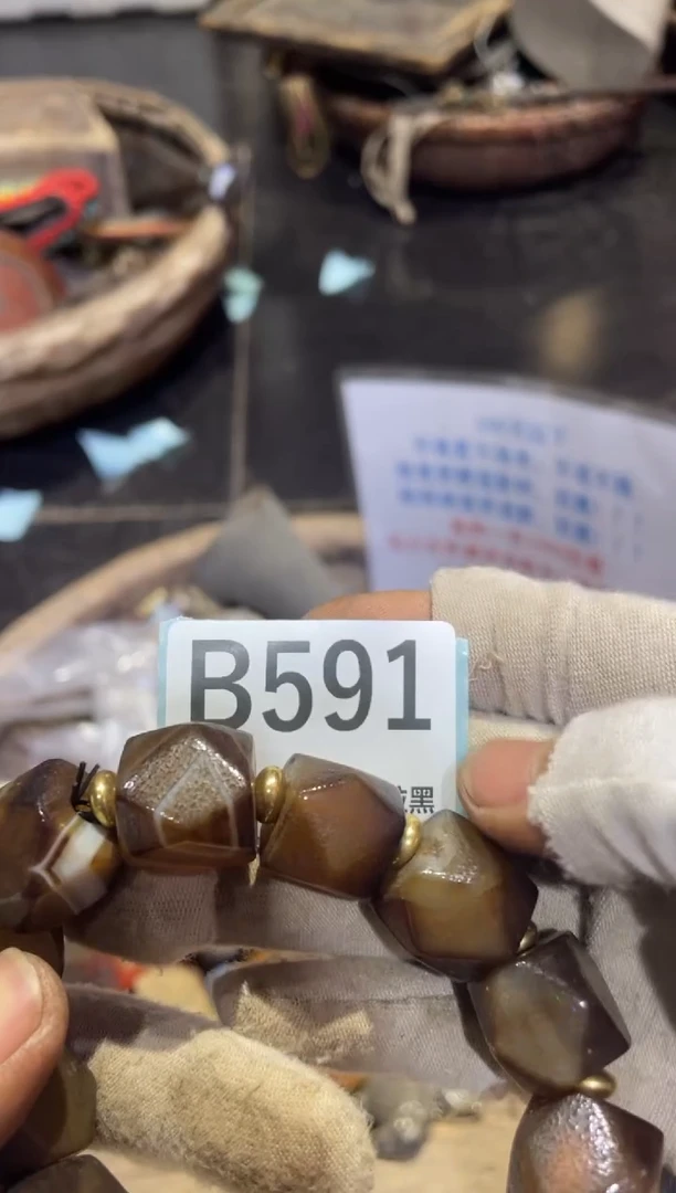 瓷片火爆瓷片瓷片瓷片