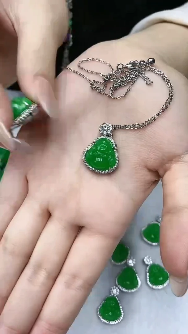 【闪购商品】翡翠颈饰未镶嵌0000000000