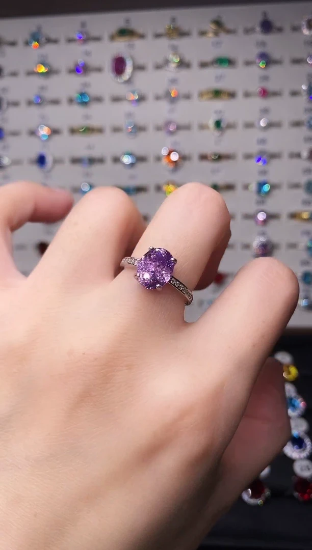 5克拉蓝宝石（处理）欧美风戒指