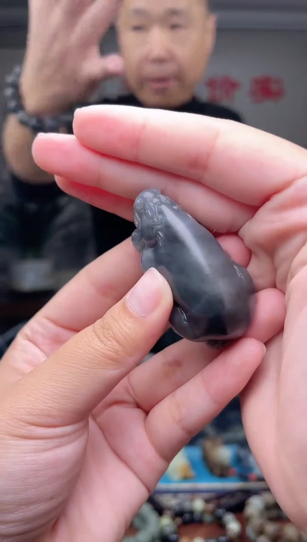 未镶嵌和田玉挂件1