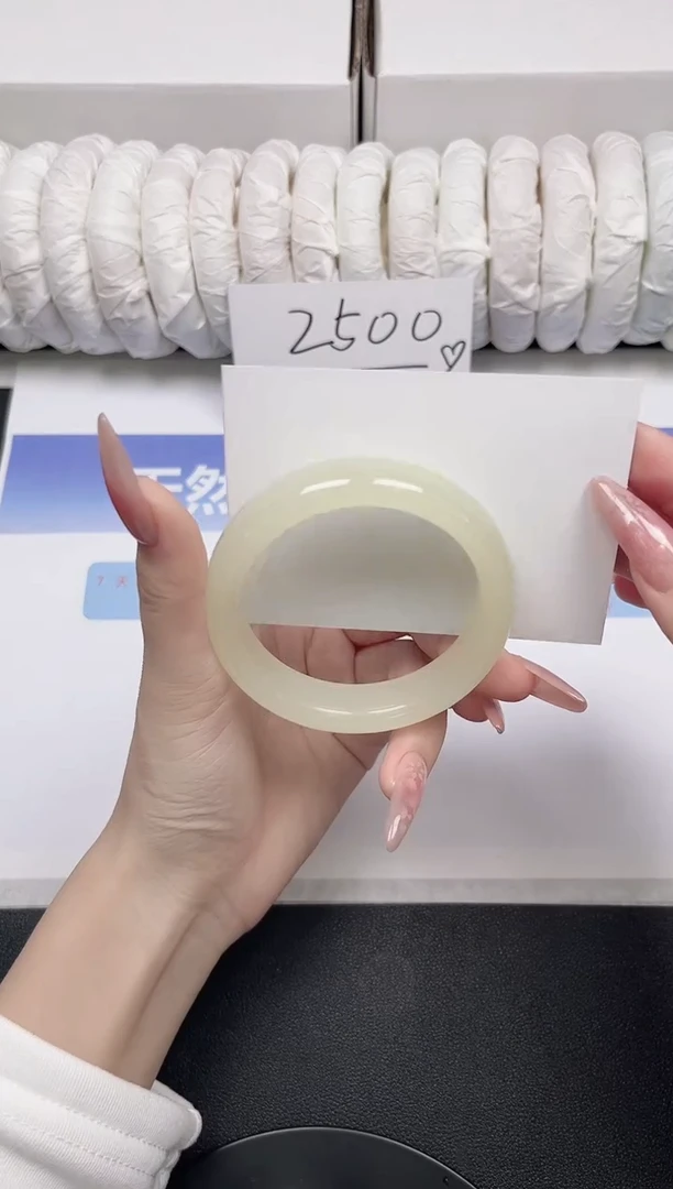 未镶嵌手镯石英质玉58-54.1