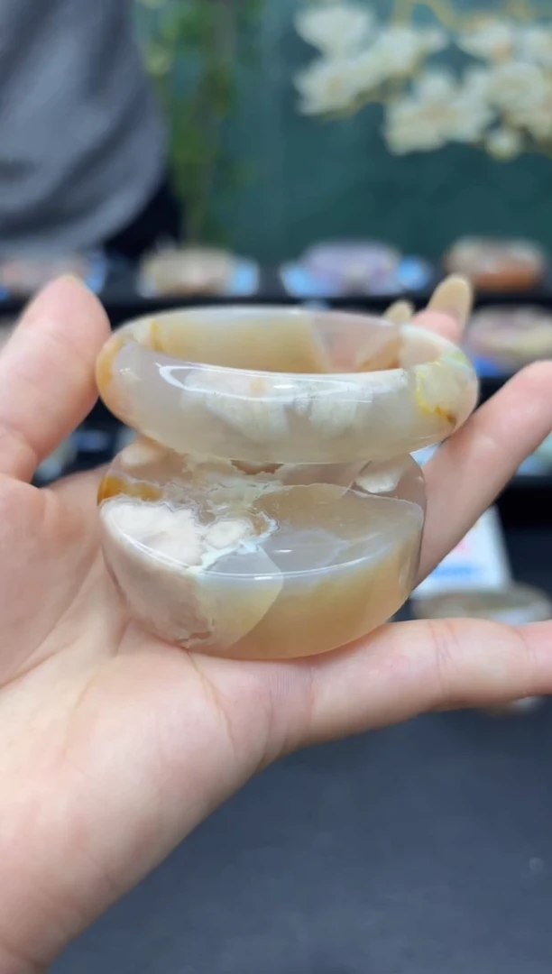 未镶嵌手镯石英质玉C116(54圈赠送镯心)