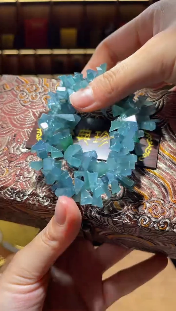 翡翠未镶嵌吊坠(不含链)GS0615030（多样性发其一）