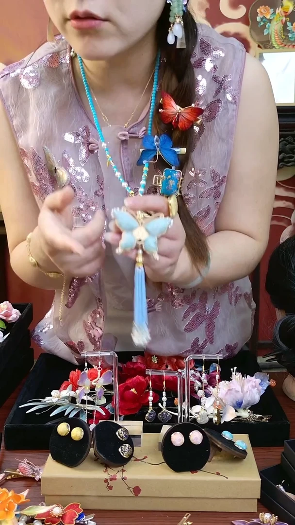 刺绣纯手工非遗绒花