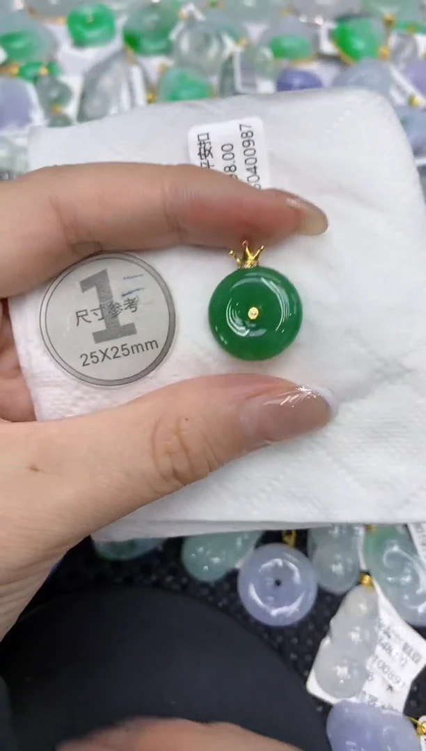 颈饰18K金镶嵌翡翠11111111