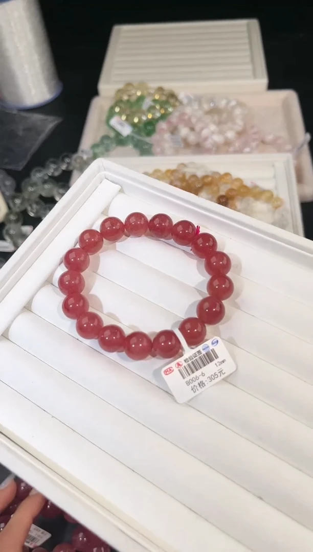 水晶手链未镶嵌多样性发一Q16草莓晶12mm
