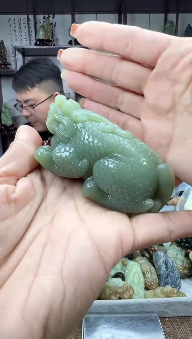 未镶嵌和田玉把件1