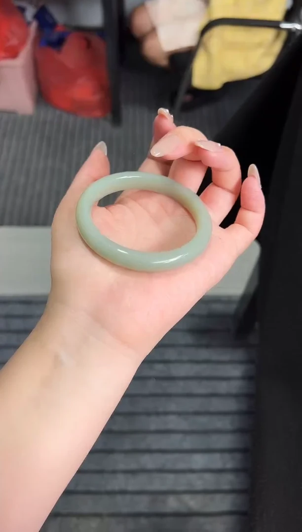 和田玉手镯未镶嵌和田玉 55 56